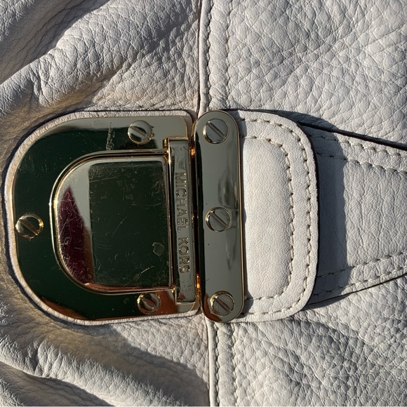 Michael Kors Small Crossbody Messenger Bag - Picture 3 of 7